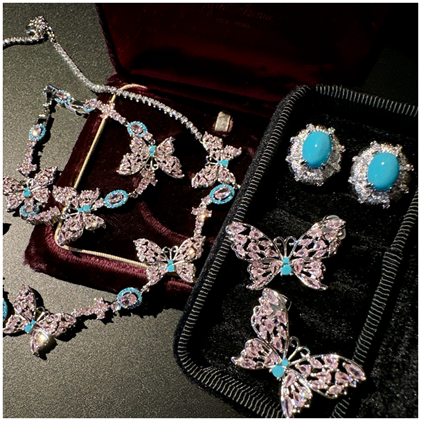 Margaret Frost Flower Butterfly Gemstone Necklace Vintage Zircon bracelet set - Fluttering Grace 006