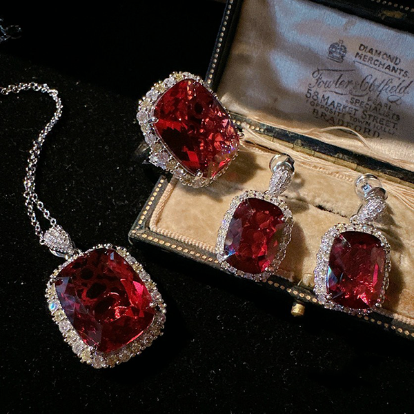 Blood ruby ​​earrings ring garnet zirconia necklace set