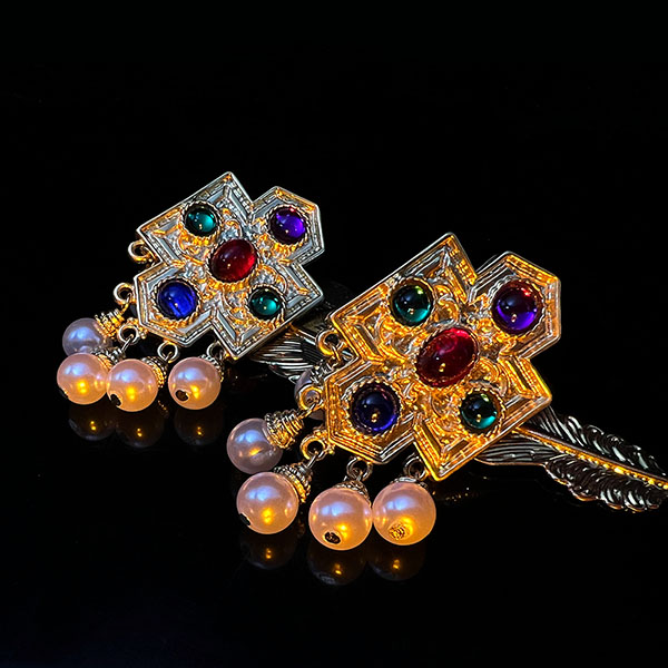 Vintage copper gold plated glaze french court clip earings